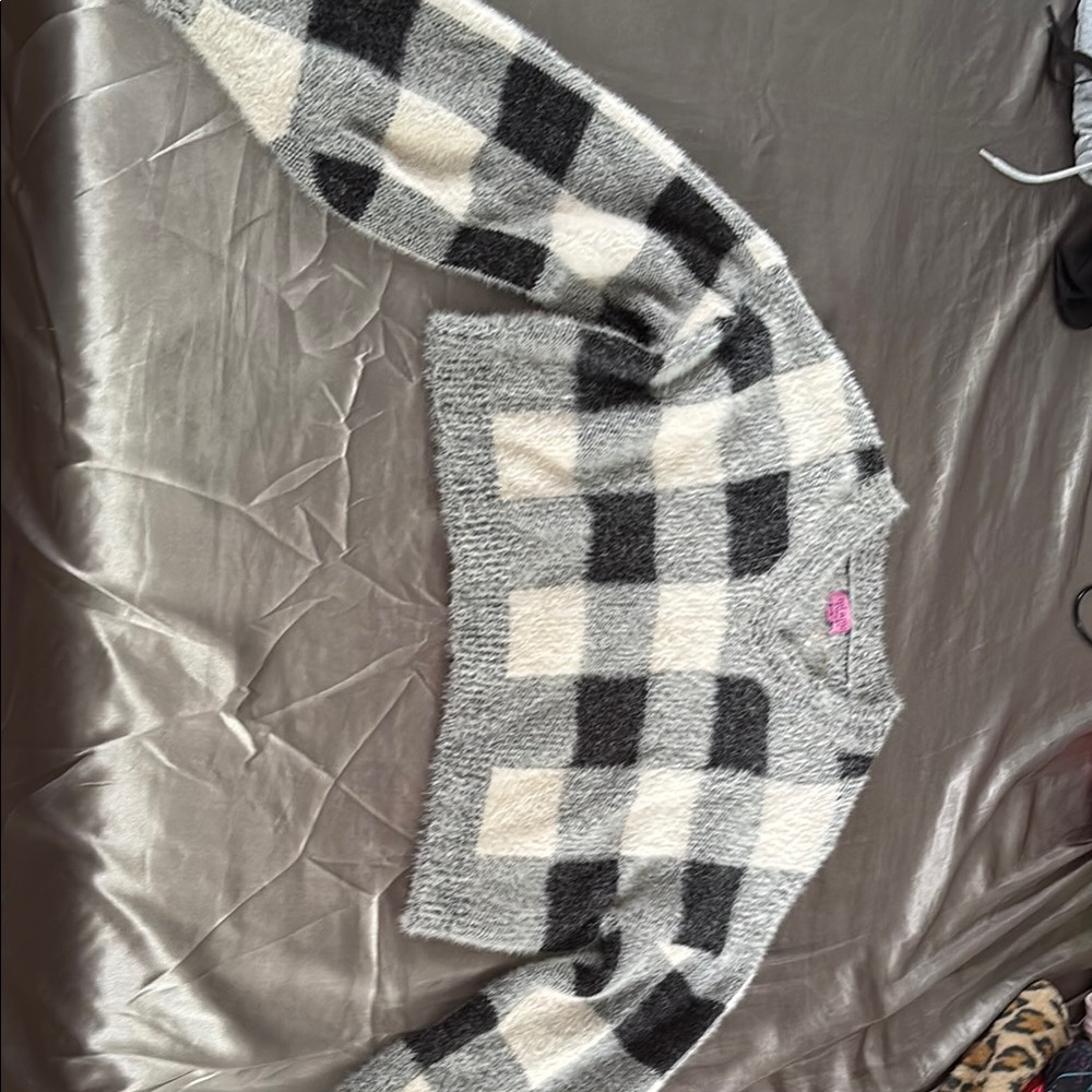 Francesca's Collections Black and White Crew Neck Sweater Bold Plaid Design